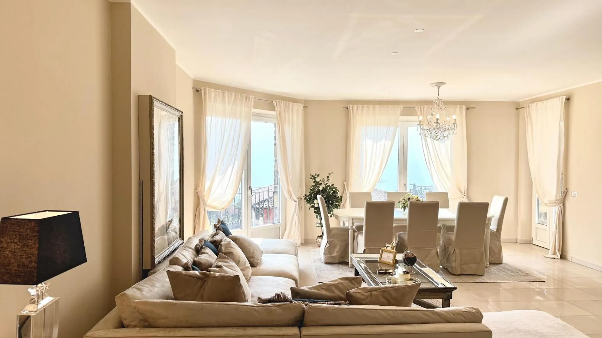Villa Charme تريميتْسّو 0*,  إيطاليا