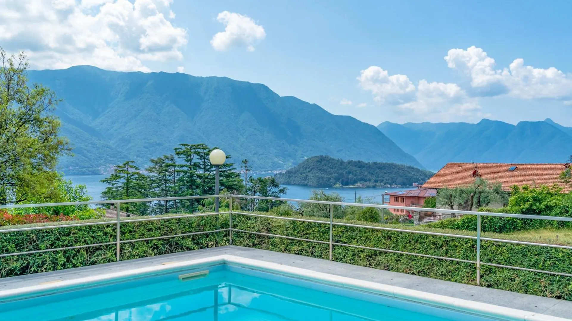 Villa Charme Tremezzo 0*,  Itália